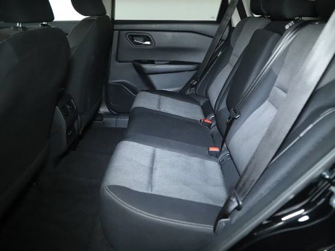 Used 2024 Nissan Rogue SV FWD image 14