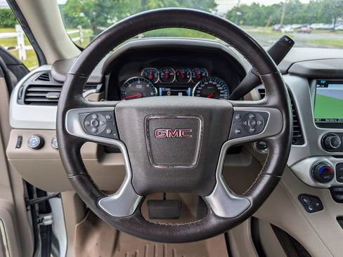 Used 2019 GMC Yukon XL SLT w/ Open Road Package AWD/4WD image 24