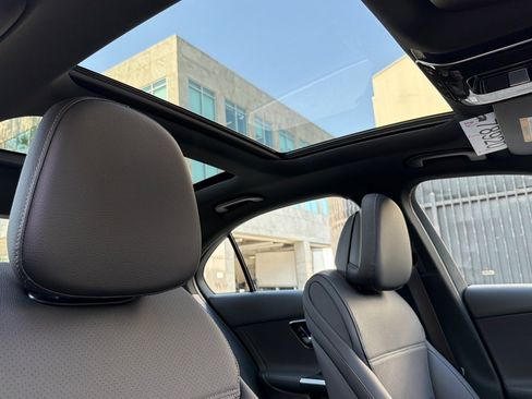 New 2026 Mercedes-Benz C 300 Sedan image 15