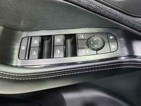 Certified 2023 Nissan Rogue SV image 18