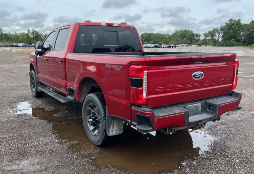 Used 2024 Ford F250 Lariat w/ Lariat Ultimate Package AWD/4WD image 4