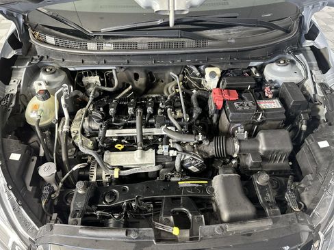 Used 2023 Nissan Kicks SR w/ SR Premium Package FWD image 28
