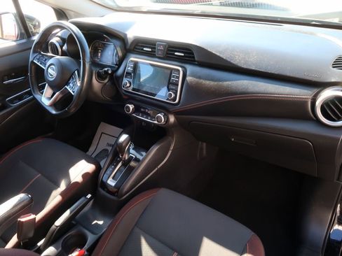 Used 2020 Nissan Versa SR image 10