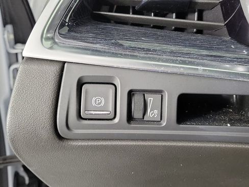 Certified 2024 Cadillac XT5 Premium Luxury w/ LPO, Floor Liner Package AWD/4WD image 32