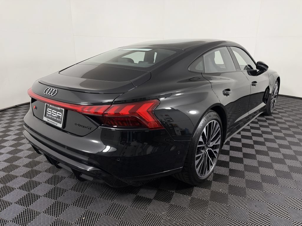 Used 2025 Audi S e-tron GT Prestige w/ Prestige Package AWD/4WD image 6