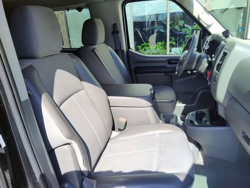 Used 2016 Nissan NV 3500 SV w/ SV Technology Package RWD image 19