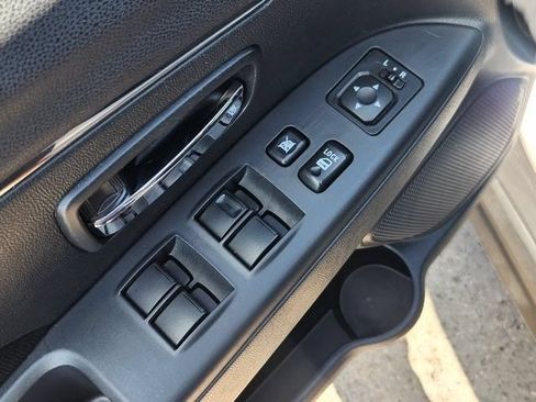 Used 2025 Mitsubishi Outlander Sport ES AWD/4WD image 20