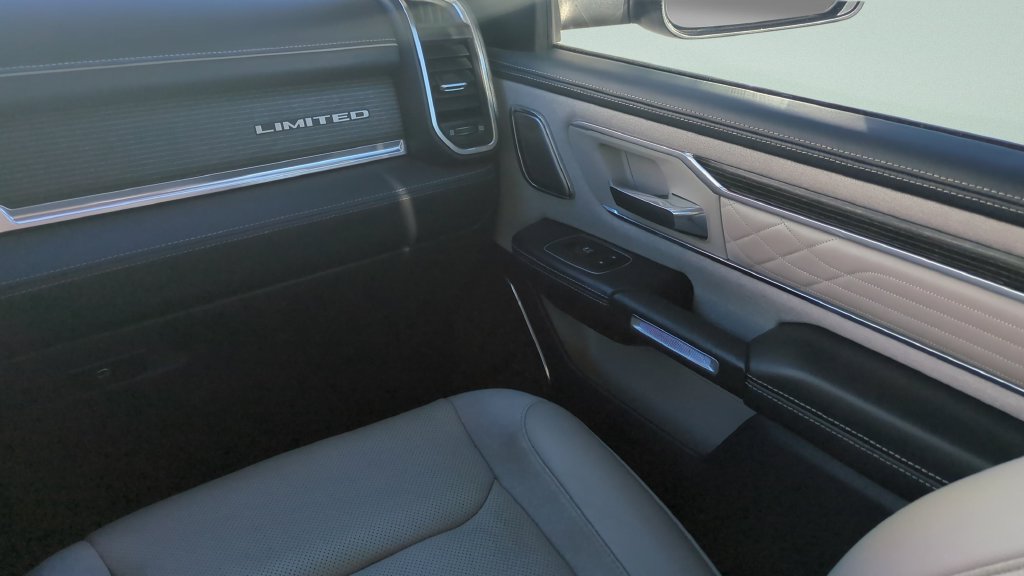 Used 2022 RAM 1500 Limited AWD/4WD image 13