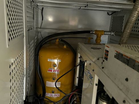 Used 2018 Mercedes-Benz Sprinter 3500 image 26