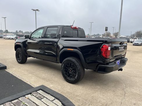 New 2026 GMC Canyon Elevation w/ Convenience Package image 4