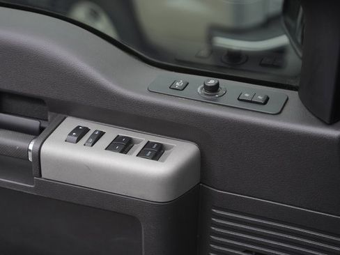 Used 2013 Ford F250 Lariat w/ Lariat Interior Pkg image 28