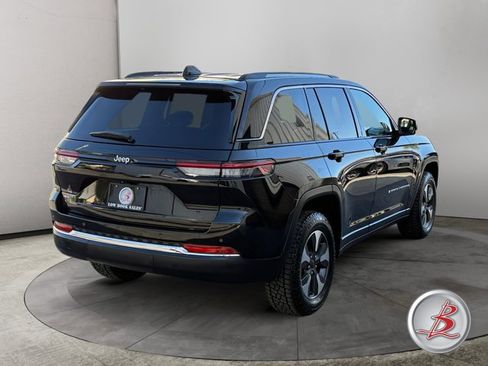 Used 2022 Jeep Grand Cherokee Limited 4xe AWD/4WD image 7