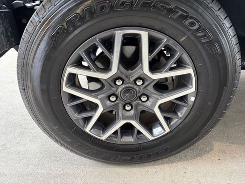 Used 2025 Jeep Wrangler Unlimited Sahara AWD/4WD image 30
