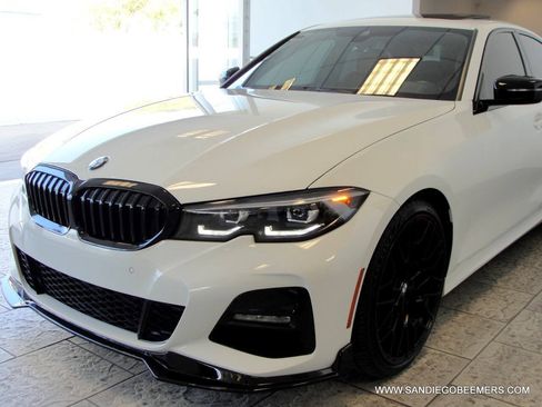 Used 2022 BMW 330i Sedan w/ M Sport Package RWD image 42