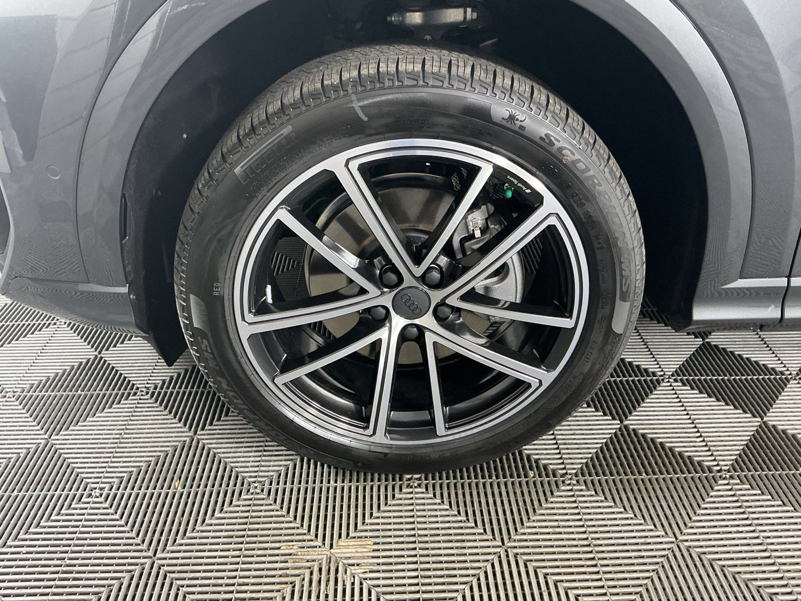 New 2026 Audi Q5 Premium Plus AWD/4WD image 6