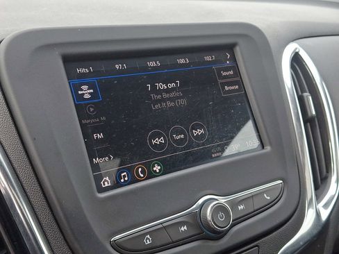 Used 2023 Chevrolet Equinox LT image 17