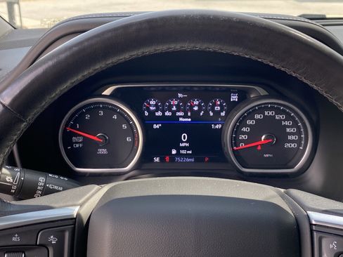 Used 2021 Chevrolet Tahoe Z71 image 12