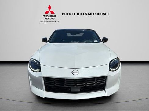 Used 2024 Nissan Z Performance w/ Floor Mat Package RWD image 2