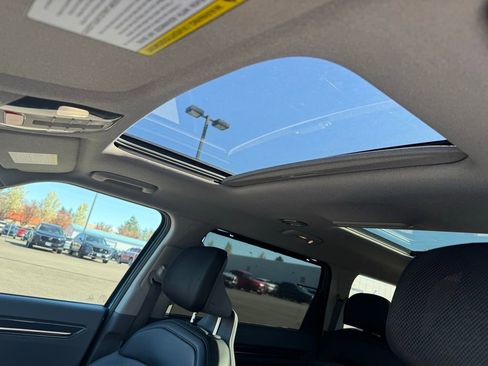 Used 2024 Kia EV9 Land image 18