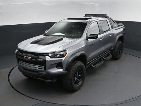 New 2026 Chevrolet Colorado ZR2 w/ Midnight Edition AWD/4WD image 32