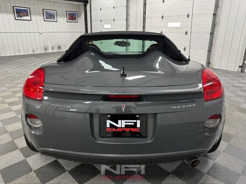 Used 2008 Pontiac Solstice Convertible w/ Premium Package RWD image 17