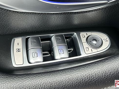 Used 2022 Mercedes-Benz E 450 4MATIC Sedan w/ Driver Assistance Package image 14