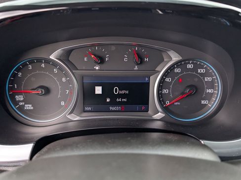 Used 2021 Chevrolet Traverse RS image 11