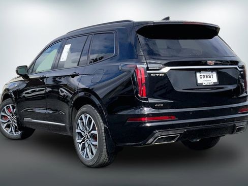 Used 2022 Cadillac XT6 Sport w/ Platinum Package image 10