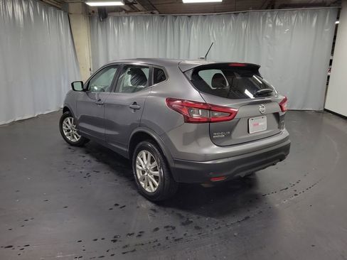Used 2022 Nissan Rogue Sport S image 6