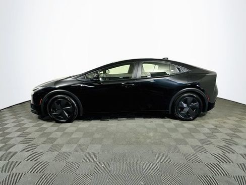 Certified 2024 Toyota Prius LE FWD image 5