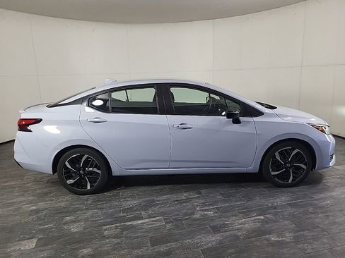 Used 2024 Nissan Versa SR image 5