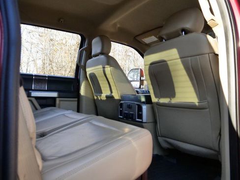 Used 2018 Ford F250 Lariat w/ Lariat Ultimate Package image 42