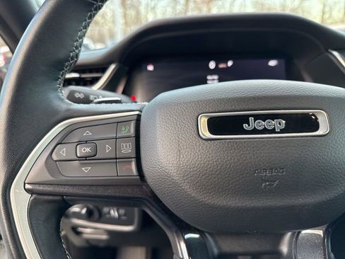 Certified 2022 Jeep Grand Cherokee Altitude image 38