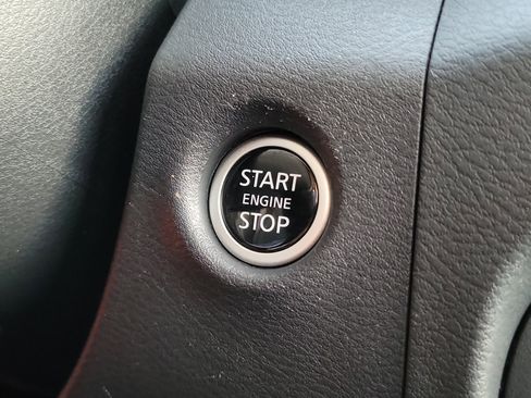 Used 2024 Nissan Frontier Pro-X w/ Technology Package image 32