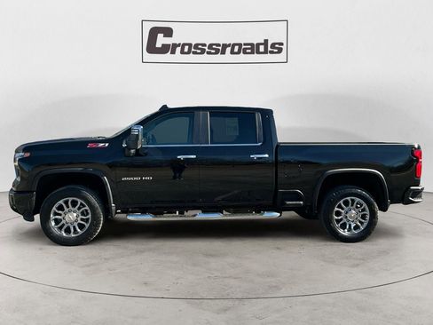 Used 2025 Chevrolet Silverado 2500 LT w/ Z71 Chrome Sport Edition image 2