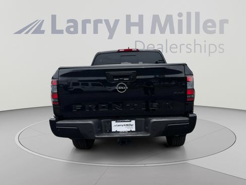 Used 2026 Nissan Frontier SV w/ All-Weather Content Package AWD/4WD image 4