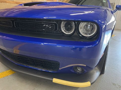 Used 2022 Dodge Challenger R/T w/ Blacktop Package image 11