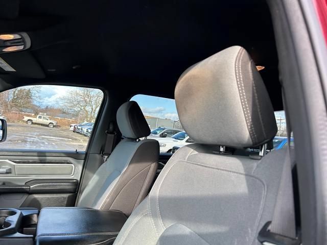 Used 2022 RAM 1500 Big Horn AWD/4WD image 12