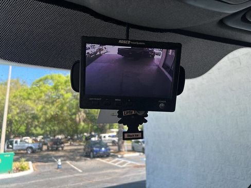 Used 2013 Mercedes-Benz Sprinter 2500 image 10