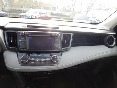 Used 2013 Toyota RAV4 XLE image 8