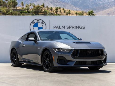 Used 2024 Ford Mustang GT RWD image 2