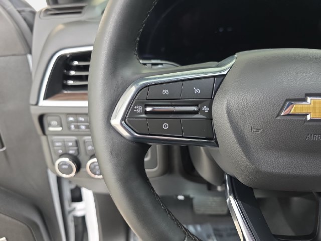 Used 2025 Chevrolet Suburban LT w/ Comfort Package AWD/4WD image 17