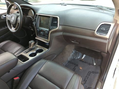 Used 2017 Jeep Grand Cherokee Summit w/ Platinum Series Group RWD image 26