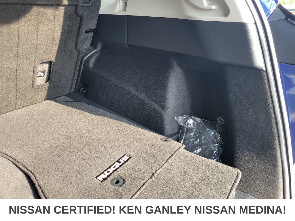 Certified 2023 Nissan Rogue SV AWD/4WD image 44