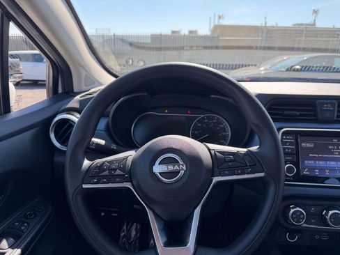 Used 2025 Nissan Versa SV FWD image 32