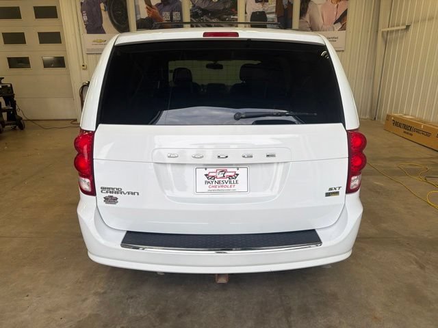 Used 2017 Dodge Grand Caravan SXT FWD image 8