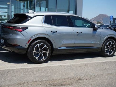 New 2025 Chevrolet Equinox EV LT FWD image 9