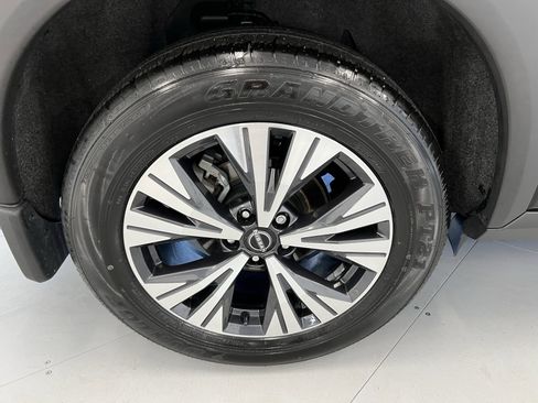 Used 2023 Nissan Rogue SV image 46