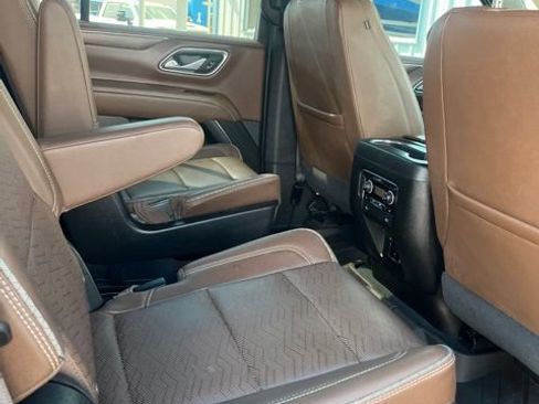 Used 2023 Chevrolet Tahoe High Country w/ Premium Package 2 AWD/4WD image 11