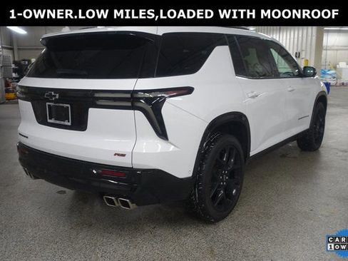 Used 2024 Chevrolet Traverse RS image 7